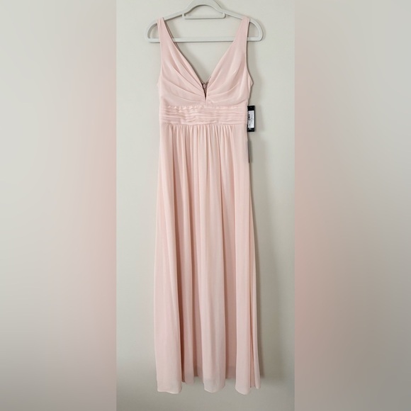 NWT Lulu’s Blush Ruched A-Line Chiffon V-Neck Maxi Dress - Picture 2 of 11